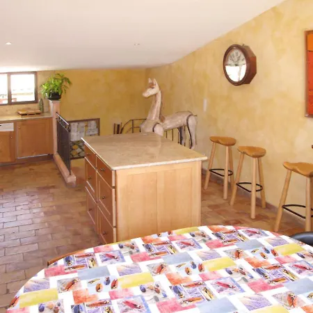 Nyaraló Les Arcades By Interhome Nyons